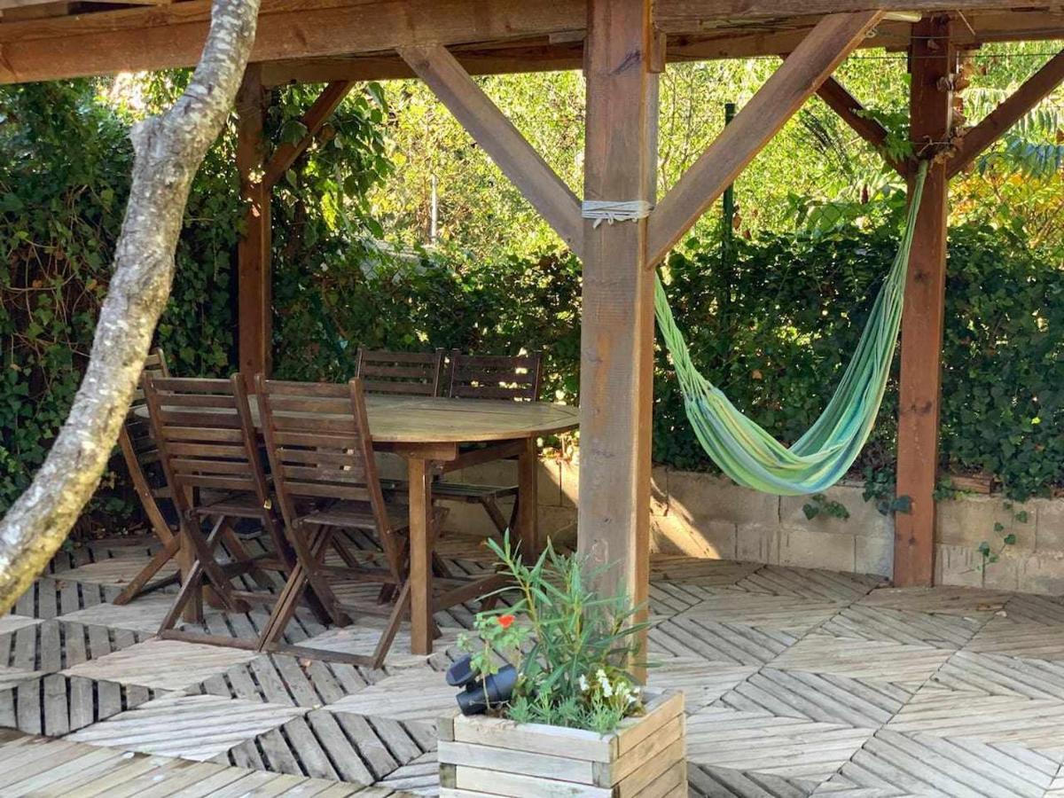 Can Camps Besalú Alojamiento con jardín privado Exterior foto