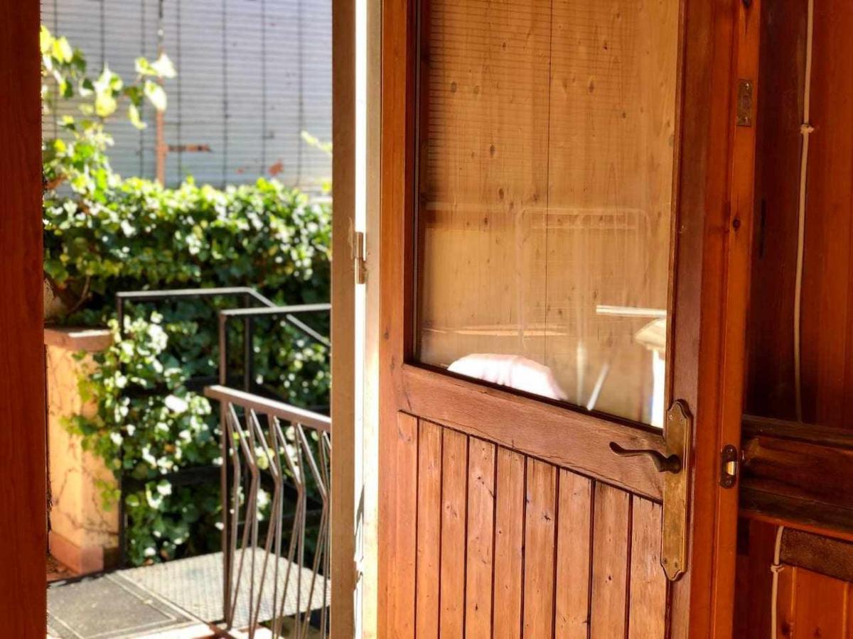 Can Camps Besalú Alojamiento con jardín privado Exterior foto