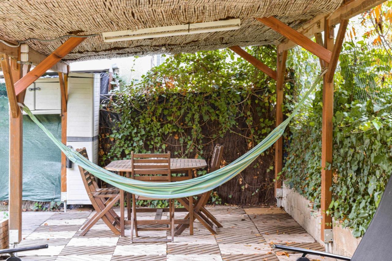 Can Camps Besalú Alojamiento con jardín privado Exterior foto